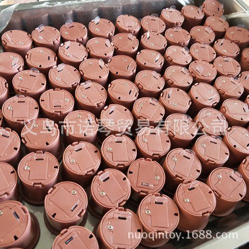 厂家直销 咖啡色40首儿歌音乐盒，35mm直径圆柱配件挤压盒，让孩子在音乐中快乐成长